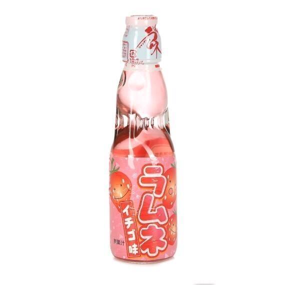 Напиток газированный Hata Ramune клубника Япония 200 мл., стекло