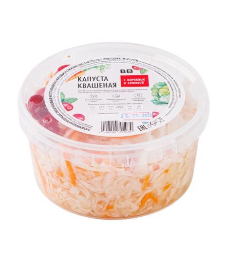 Капуста ВкусВилл квашеная с морковью и клюквой 350 гр., пластиковый контейнер