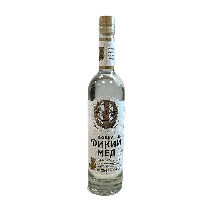 Крепкий спиртной напиток водка Дикий мёд на молоке 40% Россия 500 мл., стекло