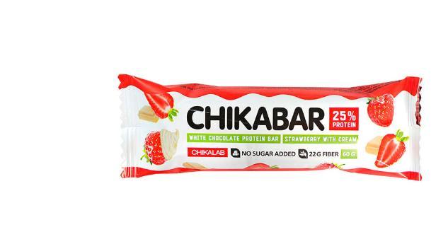 Батончик Chikalab CHIKABAR с начинкой со вкусом Клубника со сливками 60 гр., флоу-пак
