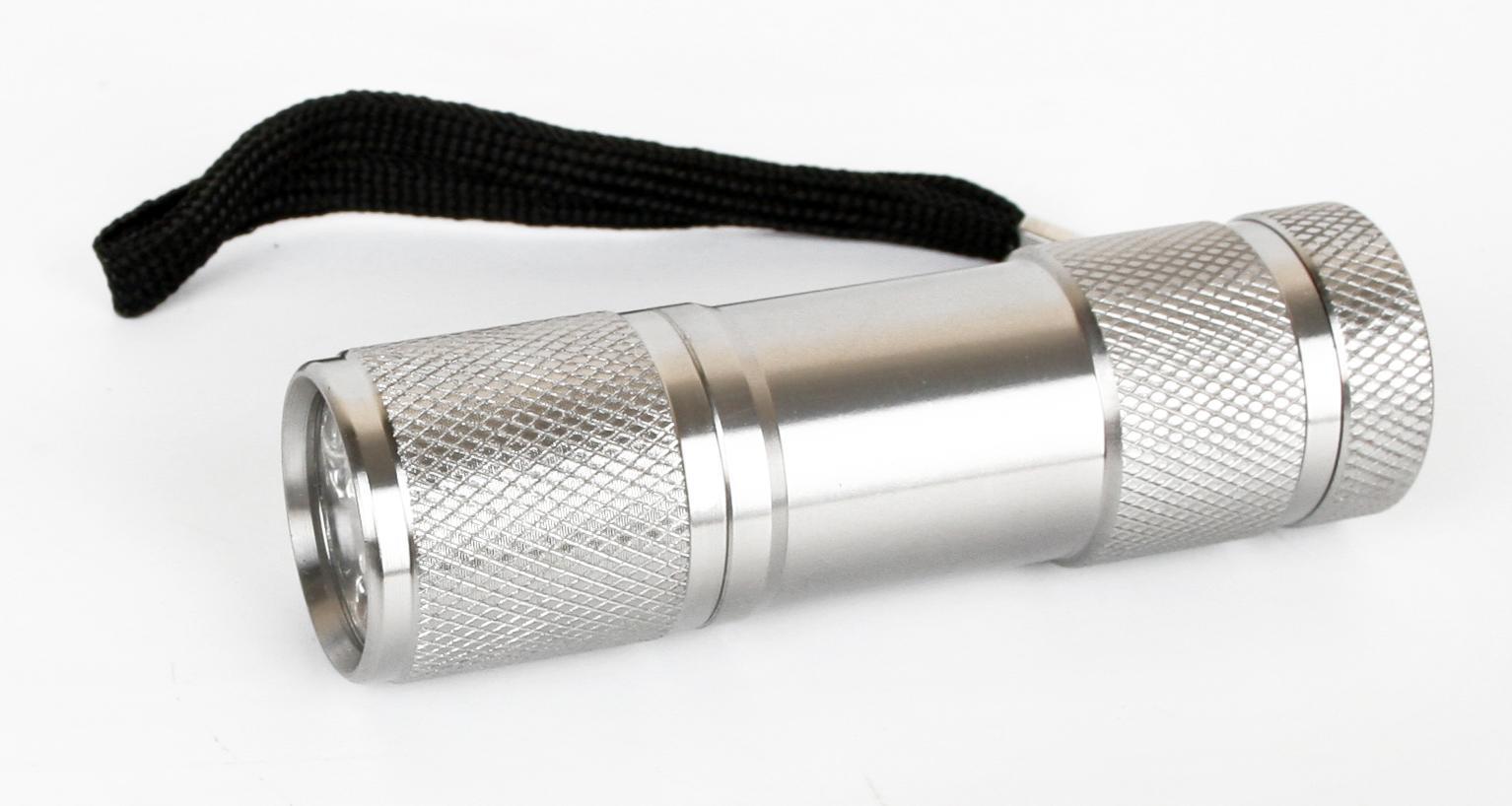 Фонарь Ultraflash UF9LED 3XR03 9LED металлик 1шт, картон