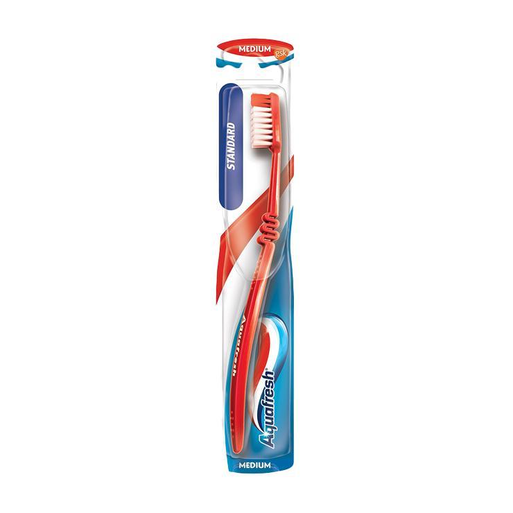 Зубная щетка Aquafresh standard для ежедневной чистки зубов средняя жесткость, блистер