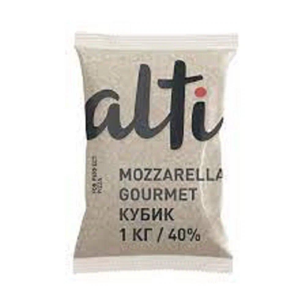 Сыр для пиццы Alti Моцарелла Gourmet полутвердый кубик 1 кг., флоу-пак