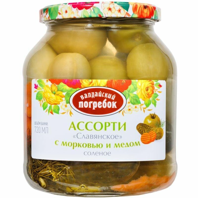 Ассорти маринованное Валдайский Погребок Славянское с морковью и медом 720 гр., стекло